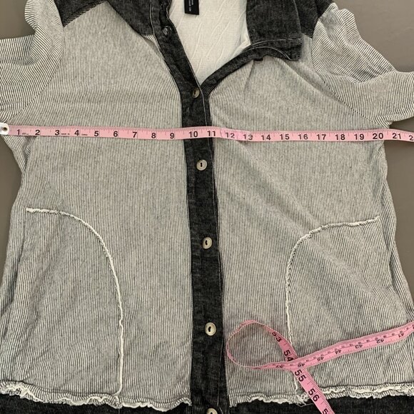Focus Casual Life Womens M Jacket Cardigan Knit Gray Boho Button Pockets - Picture 10 of 12